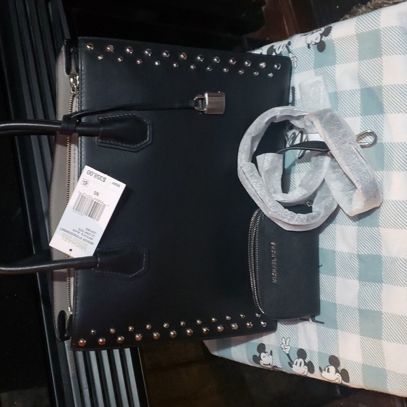 Designer handbags - Picture 2 of 2
